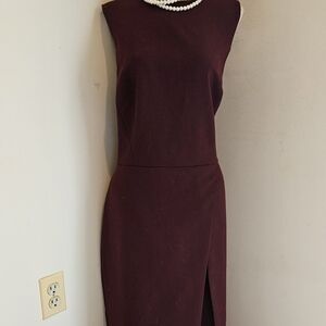 WHITE HOUSE BLACK MARKET SPLIT FRONT BURGANDY DRESS
